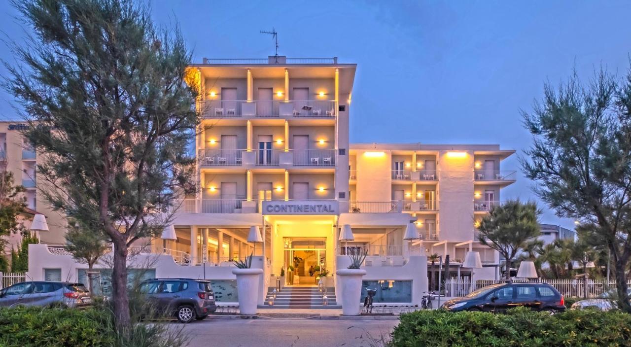 Hotel Continental セニガッリア エクステリア 写真