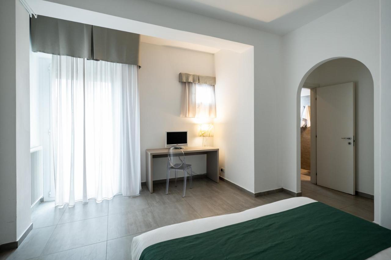 Hotel Continental セニガッリア エクステリア 写真