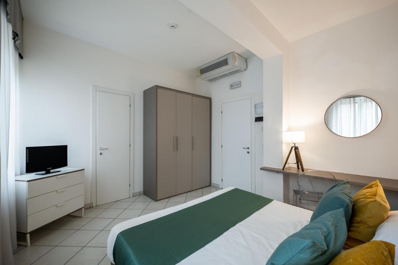 Hotel Continental セニガッリア エクステリア 写真